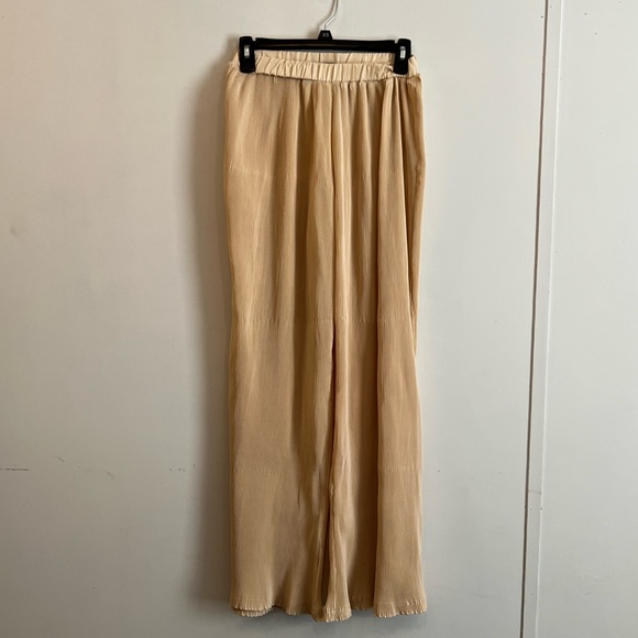 Cream Plisse Set Button Front Oversized Shirt & High Waisted Wide Leg Pants - Picture 7 of 7